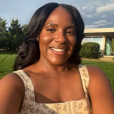 @sophieshomediaries profile image