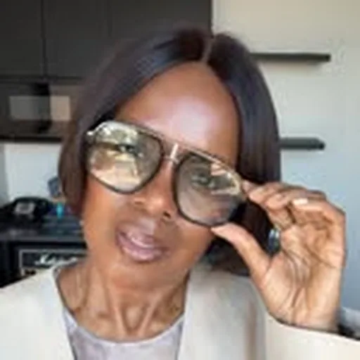 @squarepearls profile image