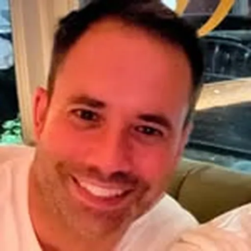 @stacinelli profile image