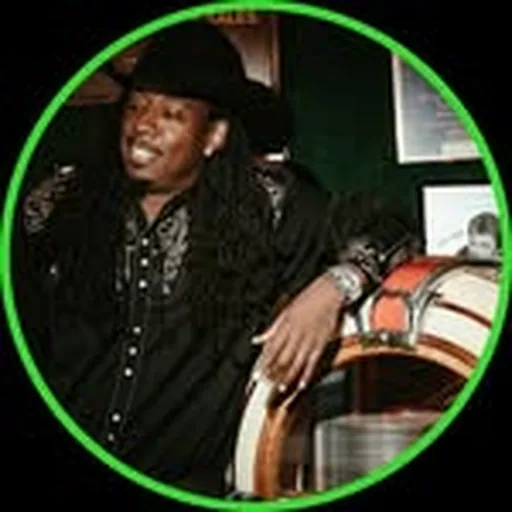 @starlitogrindhard profile image