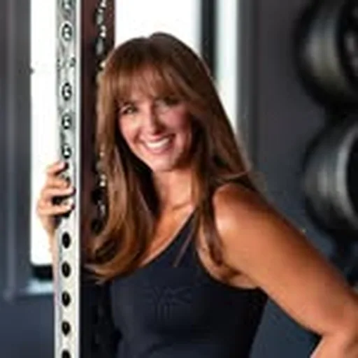@stayfitmom_tracy profile image