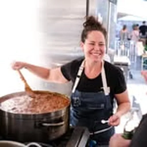 @stephanieizard profile image