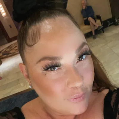 @stephaniekilmermakeup profile image