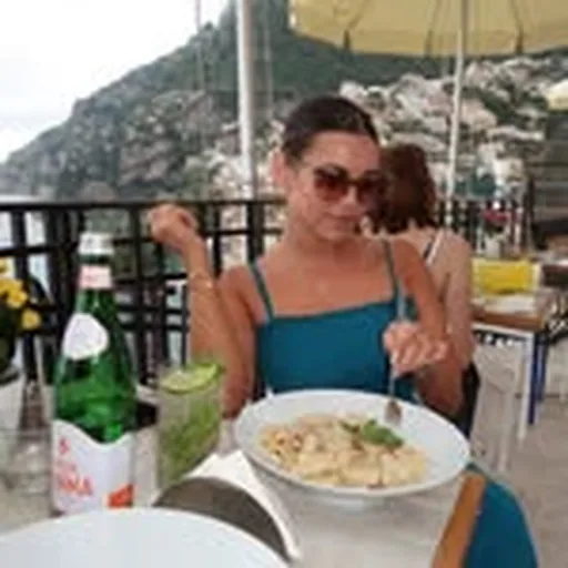 @stephsmeals profile image