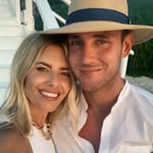 @stuartbroad profile image