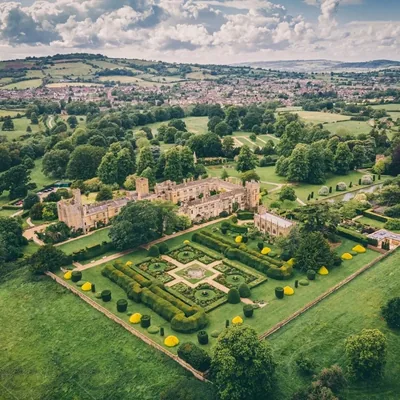 @sudeleycastleweddings profile image