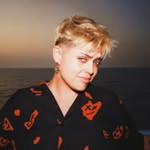 @suede_baby profile image