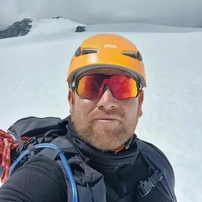 @summits_going_down profile image