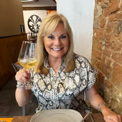 @suzannestavert profile image