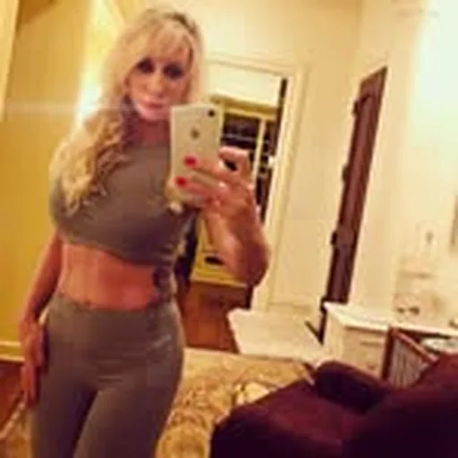 @suzieq_t profile image