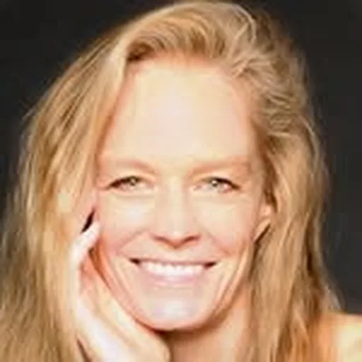 @suzyamiscameron profile image