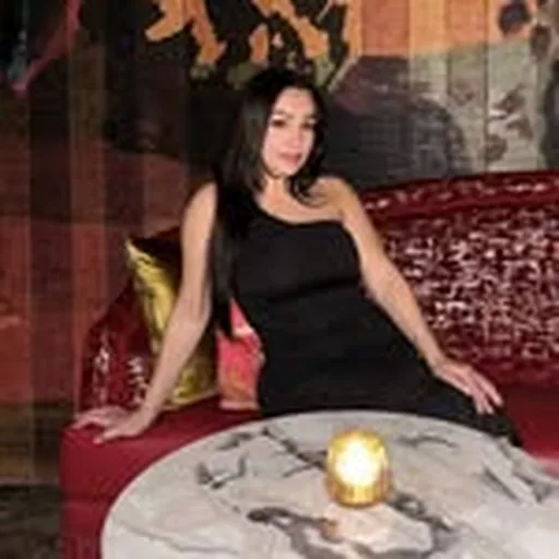@sweeterlayers profile image
