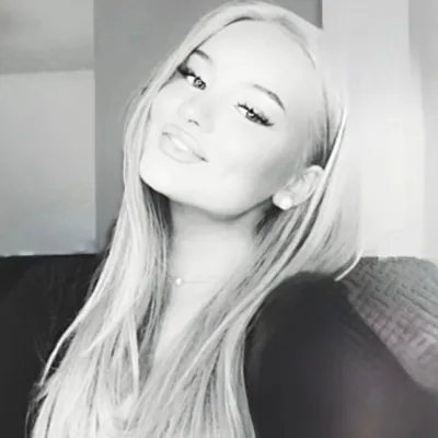 @sydneyjoliee profile image