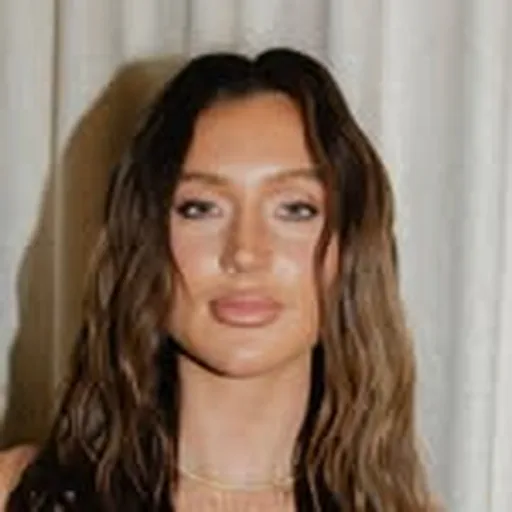 @sydneyoliviawebb profile image