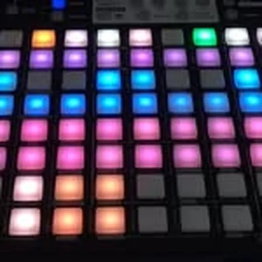 @synthstrom profile image