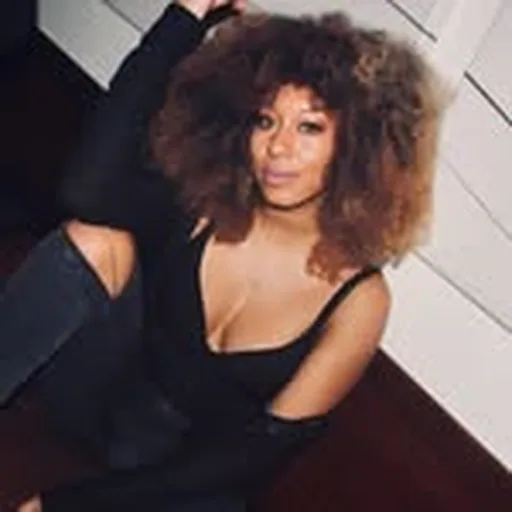 @taelanaomi profile image