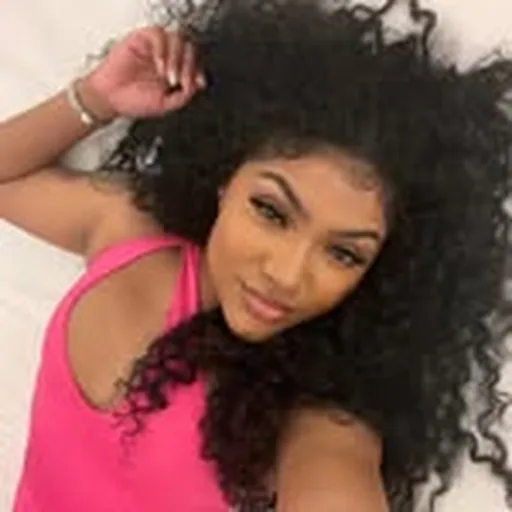 @tahlise.__ profile image