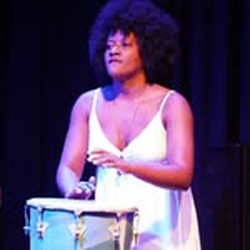 @tainaramiliane profile image