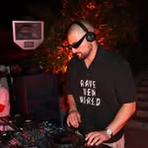 @taleofgroove profile image