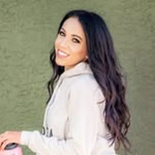 @tara_blomme profile image