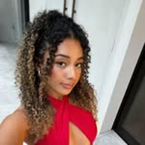 @taramanuu profile image