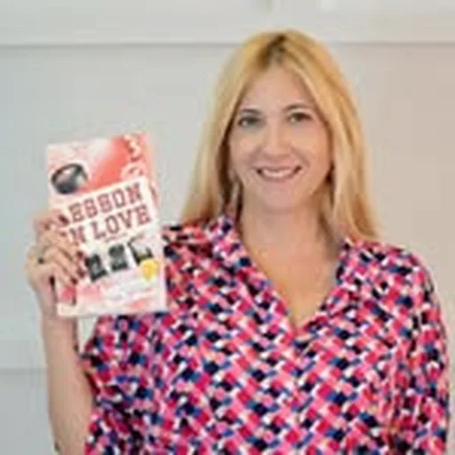 @taraseptemberauthor profile image