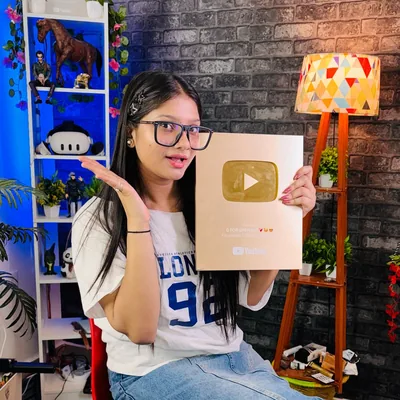 @tech_x_rhea profile image