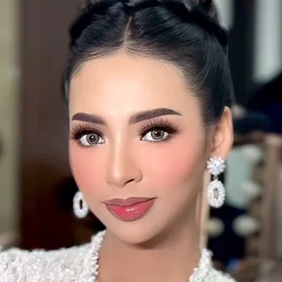 @thaniavella.makeup profile image