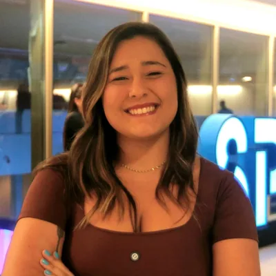 @thaynacruz profile image