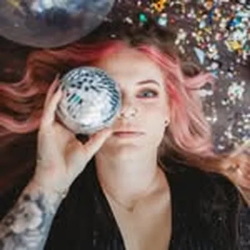 @the.modberry profile image