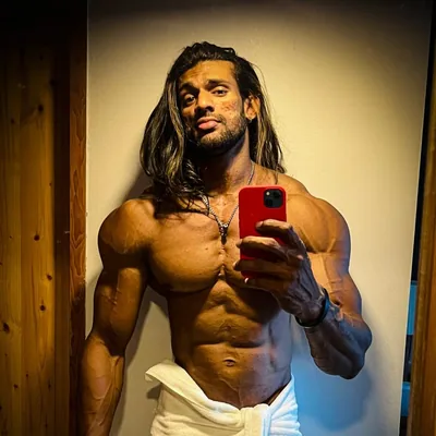 @the____titan profile image