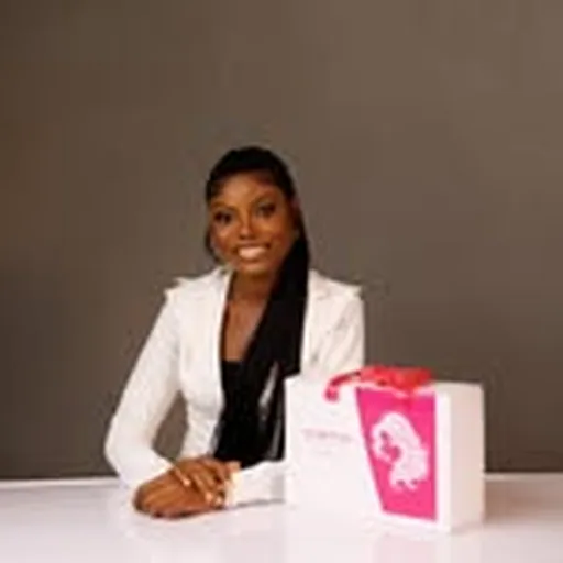 @the_hairbylola profile image