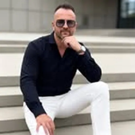 @the_officer profile image