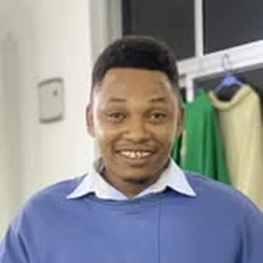 @the_syntrixi profile image
