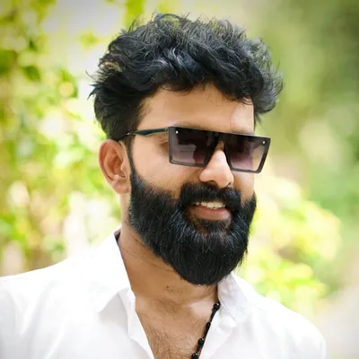 @the_travelling_techy profile image
