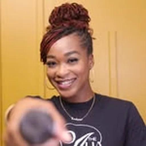 @thealiapope profile image
