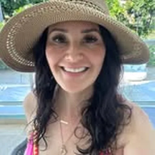 @thecarmencruz profile image