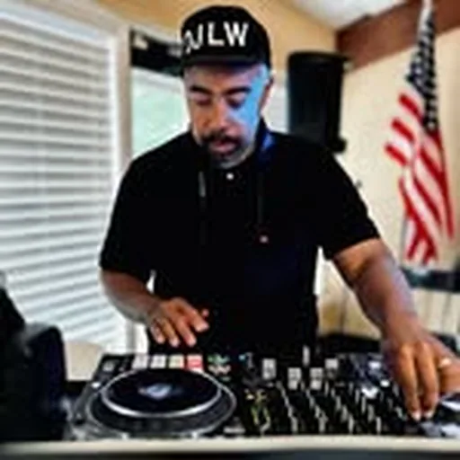 @thedjlw profile image