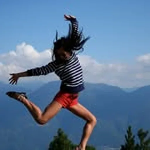@theemilyting profile image