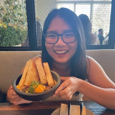 @thefunsizedfoodiee profile image