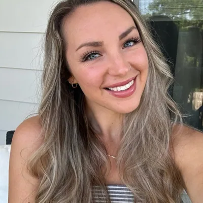 @thehaleyteixeira profile image