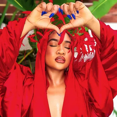 @theladyvhodka profile image