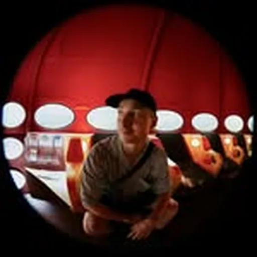 @thelaqu profile image