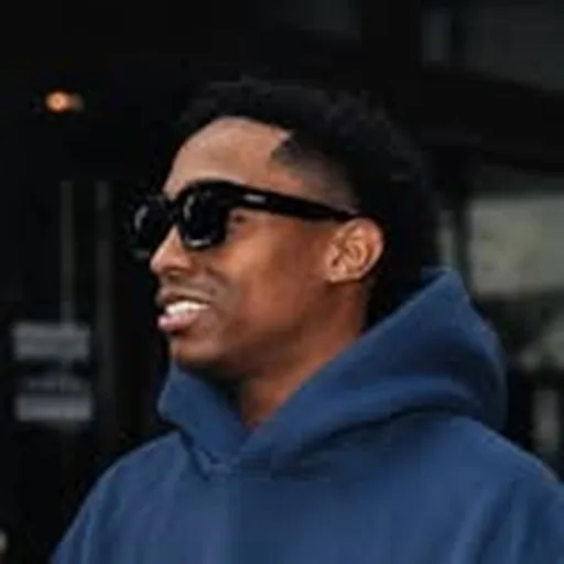 @thelifeofraye profile image