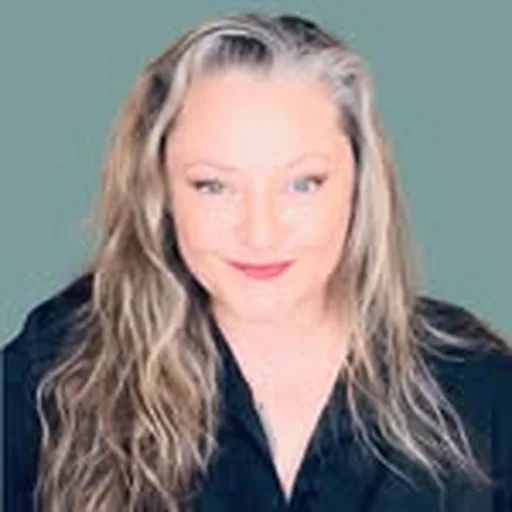 @themakeuprefinery profile image