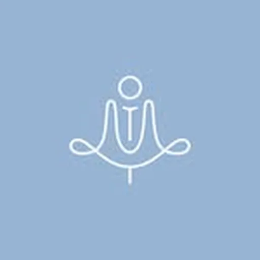@theminimalistyogi_ profile image