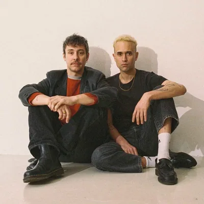 @theparrots profile image