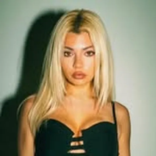 @therealsummerroberts profile image
