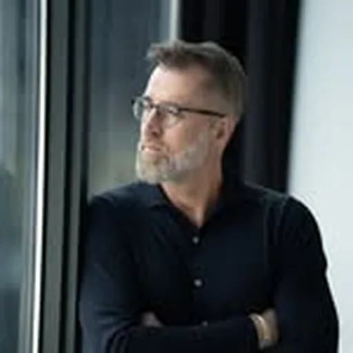 @theroguelawyer_ profile image