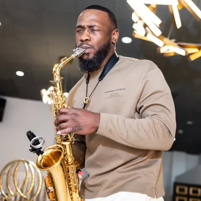 @thesaxguy_ profile image